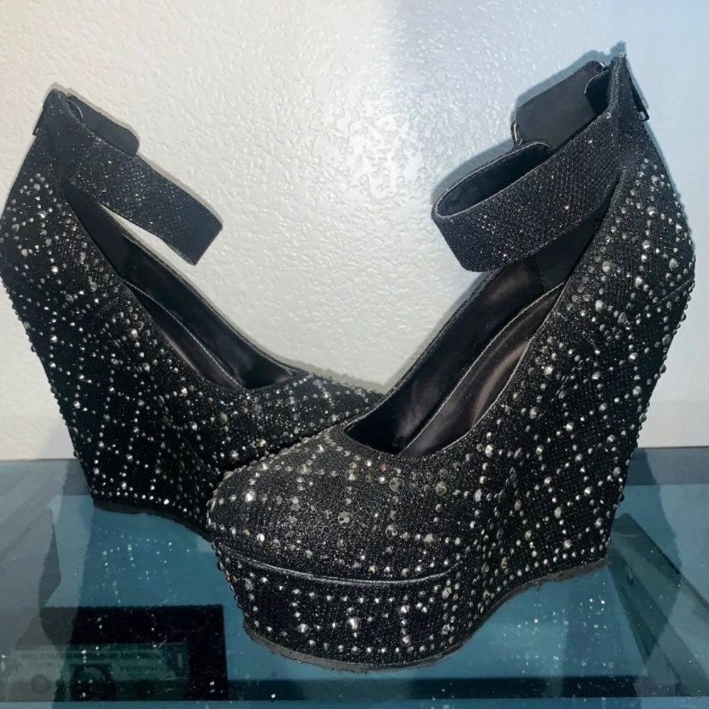 Black bling heals
